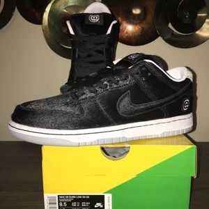 **SOLD** Nike SB Dunk Be@rbrick
